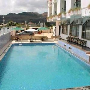 Treebo Reveniir Resort